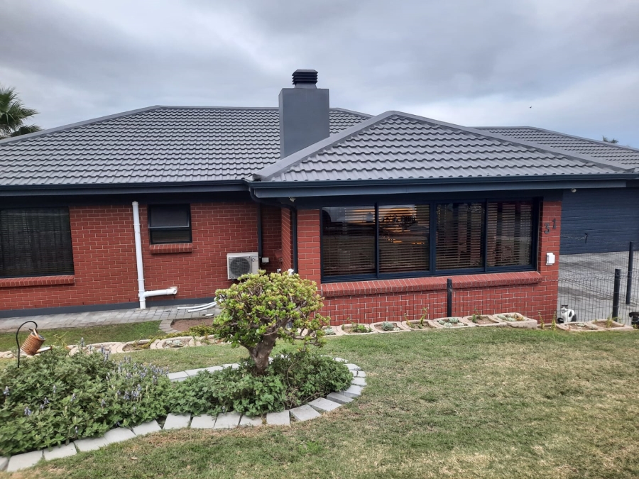 3 Bedroom Property for Sale in Tergniet Western Cape